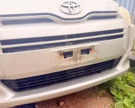 Бампер Toyota