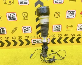 Стойка Mercedes-Benz