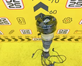 Стойка Mercedes-Benz