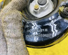 Стойка Mercedes-Benz