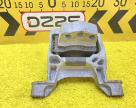Подушка двигателя Mazda