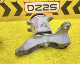 Подушка двигателя Mazda