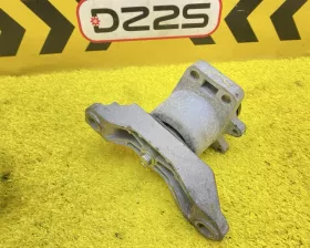 Подушка двигателя Mazda