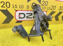 Подушка двигателя TOYOTA VOXY 2014 1237137350 ZWR80G 2ZRFXE, задняя