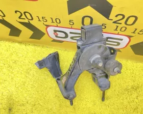 Подушка двигателя Toyota