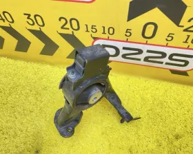 Подушка двигателя Toyota