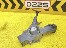 Подушка двигателя TOYOTA VOXY 2014 1237137350 ZWR80G 2ZRFXE, задняя