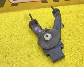 Подушка двигателя Toyota