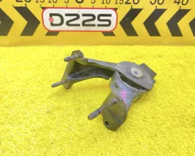 Подушка двигателя Toyota