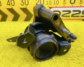 Подушка двигателя Toyota