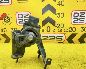 Подушка двигателя Toyota