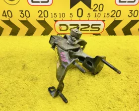 Подушка двигателя Toyota