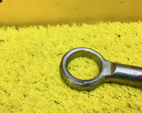 Крюк буксировочный Subaru