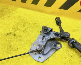 Тросик ручника Toyota