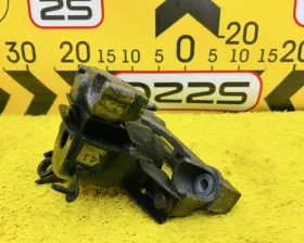Подушка двигателя TOYOTA