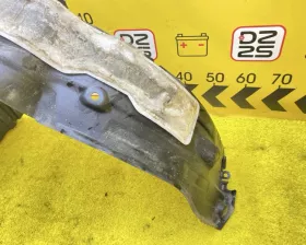 Подкрылок Toyota