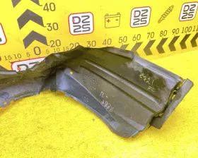 Подкрылок Toyota