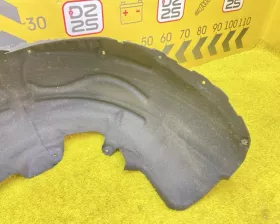 Подкрылок Mercedes-Benz