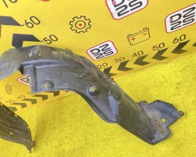 Подкрылок Toyota