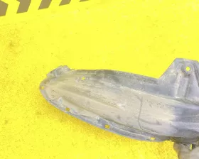 Подкрылок Toyota
