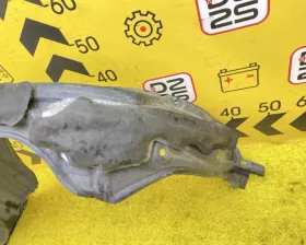 Подкрылок Toyota