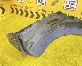 Подкрылок Toyota