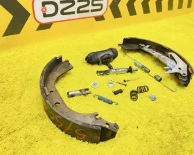 Механизм стояночного тормоза Toyota