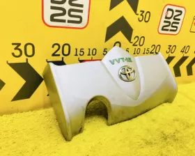 Пластиковая крышка на двс TOYOTA