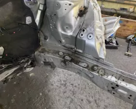 Лонжерон TOYOTA