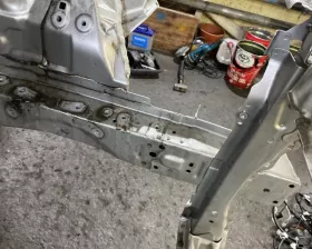 Лонжерон TOYOTA