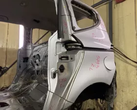 Крыло заднее TOYOTA