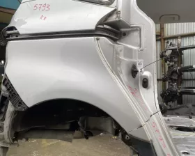 Крыло заднее TOYOTA