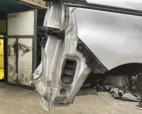 Крыло заднее TOYOTA