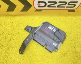 Блок управления двс Toyota