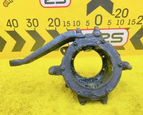 Поворотный кулак Toyota