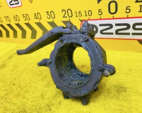 Поворотный кулак Toyota