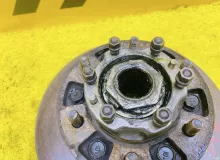 Ступица TOYOTA LAND CRUISER 1991 4350260040 HDJ81V 1HDT, передняя правая