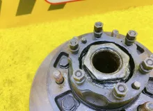 Ступица TOYOTA LAND CRUISER 1991 4350260040 HDJ81V 1HDT, передняя левая