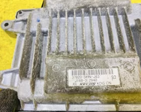 Блок управления двс Honda
