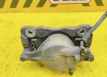 Суппорт TOYOTA HIACE 2007 4773026122 KDH205V 2KDFTV, передний правый