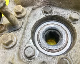 Ступица Nissan