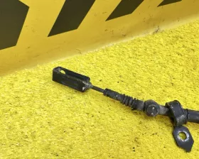 Тросик ручника Toyota