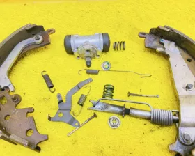 Механизм стояночного тормоза Toyota