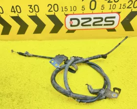 Тросик ручника Toyota