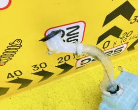 Бачок стеклоомывателя TOYOTA