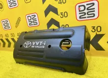 Пластиковая крышка на двс TOYOTA WISH 2007/Цвет 1F7 1121222150 ZNE14G 1ZZFE, передняя