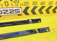 Кронштейн порога TOYOTA WISH 2007/Цвет 1F7 7693168010 ZNE14G 1ZZFE, передний правый