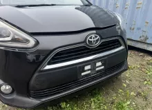 Бампер TOYOTA SIENTA 2015 5211952A00 NCP175G 1NZFE, передний