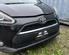 Капот Toyota