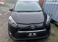 Лобовое стекло TOYOTA SIENTA 2015 5610152A00 NCP175G 1NZFE, переднее